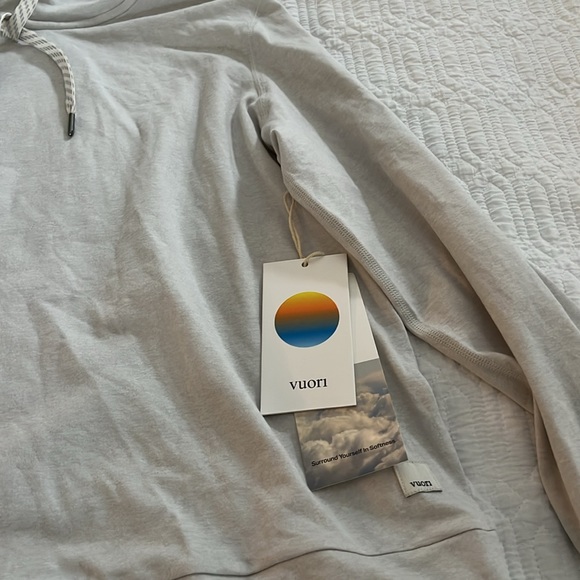 Vuori Halo Essential Hoodie - Picture 4 of 5